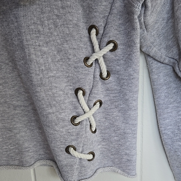 Aerie Light Gray Lace-Up Sweatshirt Size XS - Picture 3 of 7